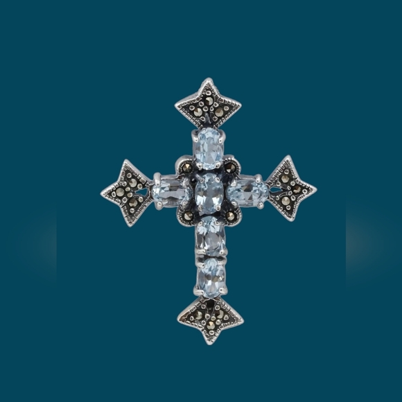 OBJ Vintage 925 Silver Aquamarine and Marcasite Cross Pendant - Picture 7 of 8